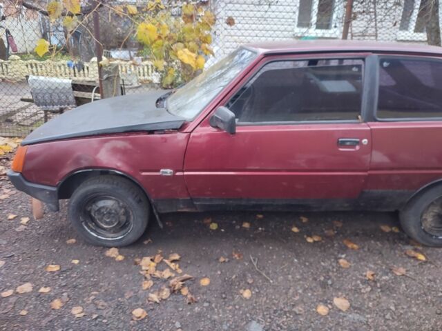 Красный ЗАЗ 1102 Таврия, объемом двигателя 1.1 л и пробегом 100 тыс. км за 400 $, фото 2 на Automoto.ua