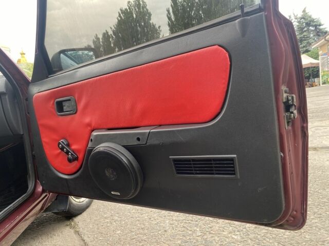 Красный ЗАЗ 1102 Таврия, объемом двигателя 1.2 л и пробегом 114 тыс. км за 870 $, фото 7 на Automoto.ua