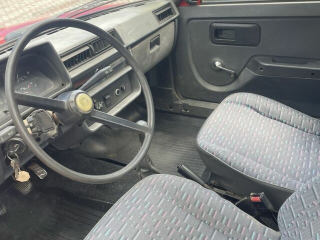 Красный ЗАЗ 1102 Таврия, объемом двигателя 1.1 л и пробегом 22 тыс. км за 700 $, фото 6 на Automoto.ua