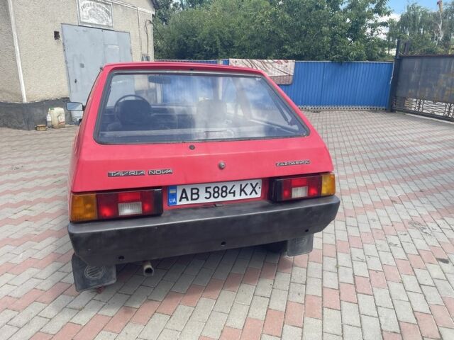 Красный ЗАЗ 1102 Таврия, объемом двигателя 1.1 л и пробегом 22 тыс. км за 700 $, фото 5 на Automoto.ua