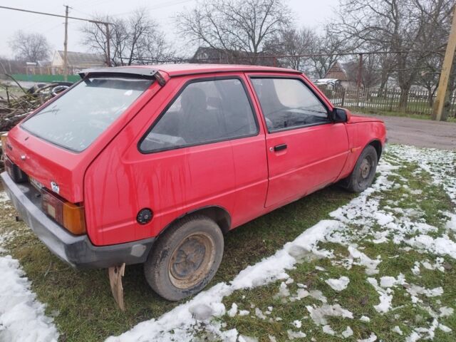 Красный ЗАЗ 1102 Таврия, объемом двигателя 1.1 л и пробегом 156 тыс. км за 600 $, фото 3 на Automoto.ua