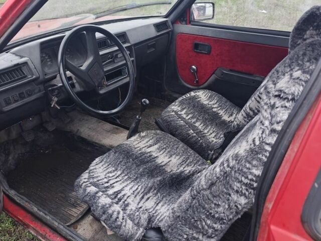 Красный ЗАЗ 1102 Таврия, объемом двигателя 0 л и пробегом 190 тыс. км за 451 $, фото 2 на Automoto.ua