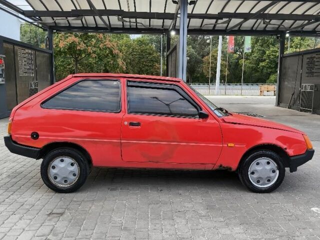 Красный ЗАЗ 1102 Таврия, объемом двигателя 1.1 л и пробегом 146 тыс. км за 400 $, фото 3 на Automoto.ua