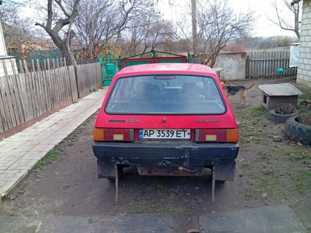 Красный ЗАЗ 1102 Таврия, объемом двигателя 1.1 л и пробегом 111 тыс. км за 800 $, фото 2 на Automoto.ua