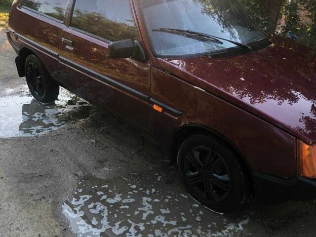 Красный ЗАЗ 1102 Таврия, объемом двигателя 1.2 л и пробегом 115 тыс. км за 700 $, фото 2 на Automoto.ua