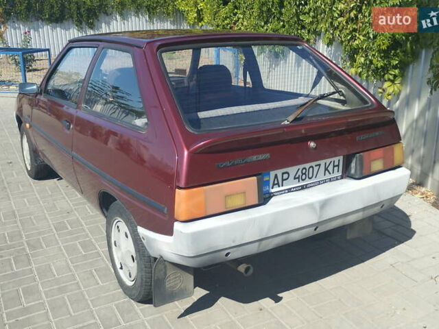 Красный ЗАЗ 1102 Таврия, объемом двигателя 1.2 л и пробегом 179 тыс. км за 600 $, фото 4 на Automoto.ua