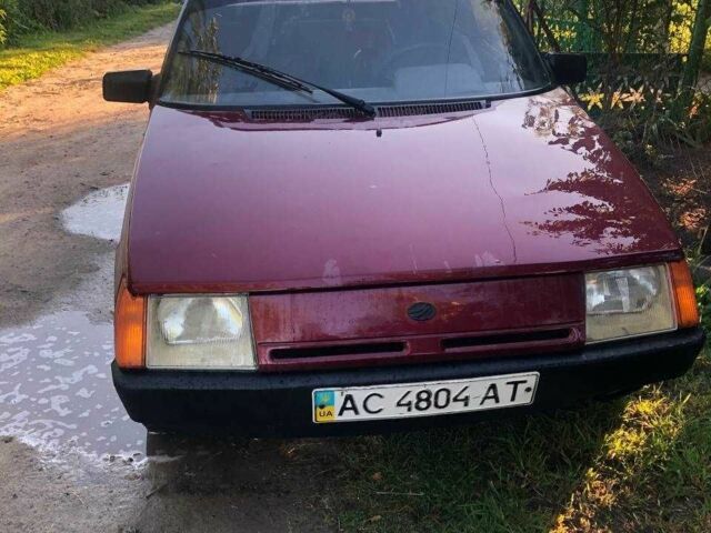 Красный ЗАЗ 1102 Таврия, объемом двигателя 1.2 л и пробегом 115 тыс. км за 700 $, фото 1 на Automoto.ua