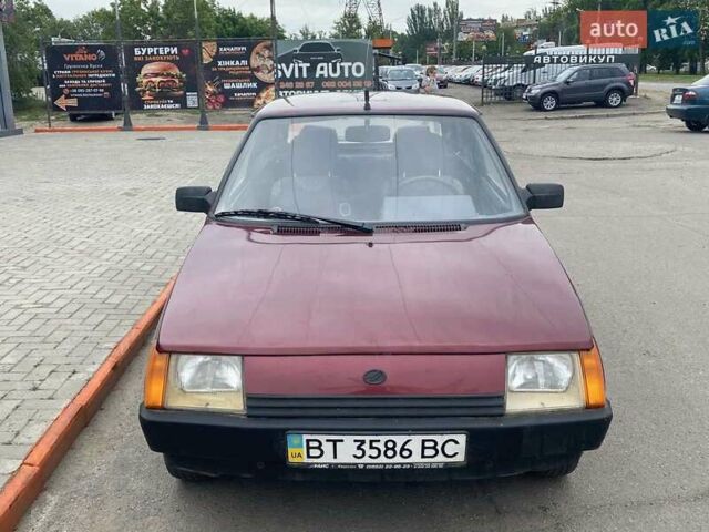 Красный ЗАЗ 1102 Таврия, объемом двигателя 1.3 л и пробегом 214 тыс. км за 1700 $, фото 3 на Automoto.ua