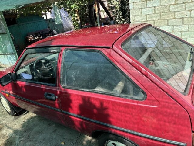 Червоний ЗАЗ 1102 Таврія, об'ємом двигуна 1.2 л та пробігом 130 тис. км за 700 $, фото 3 на Automoto.ua