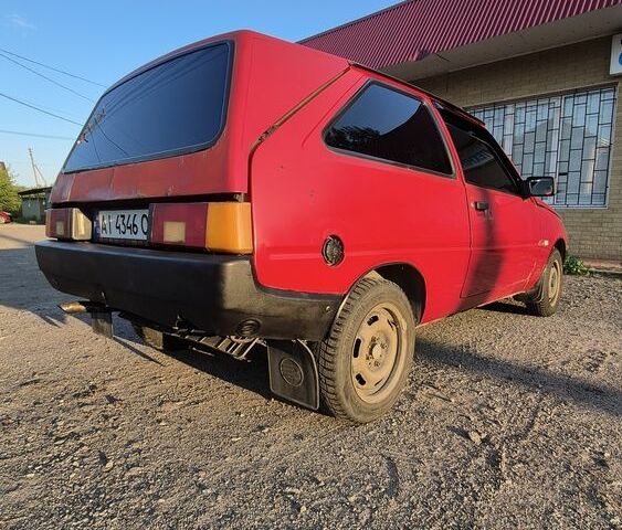 Красный ЗАЗ 1102 Таврия, объемом двигателя 1.2 л и пробегом 269 тыс. км за 750 $, фото 2 на Automoto.ua