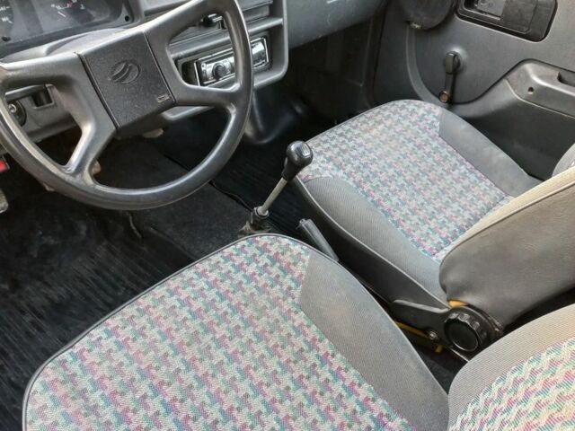 Красный ЗАЗ 1102 Таврия, объемом двигателя 1.2 л и пробегом 123 тыс. км за 713 $, фото 4 на Automoto.ua