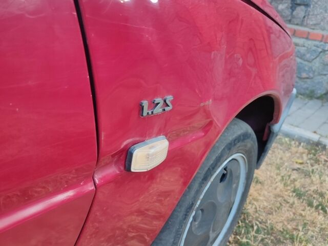 Красный ЗАЗ 1102 Таврия, объемом двигателя 1 л и пробегом 254 тыс. км за 572 $, фото 3 на Automoto.ua