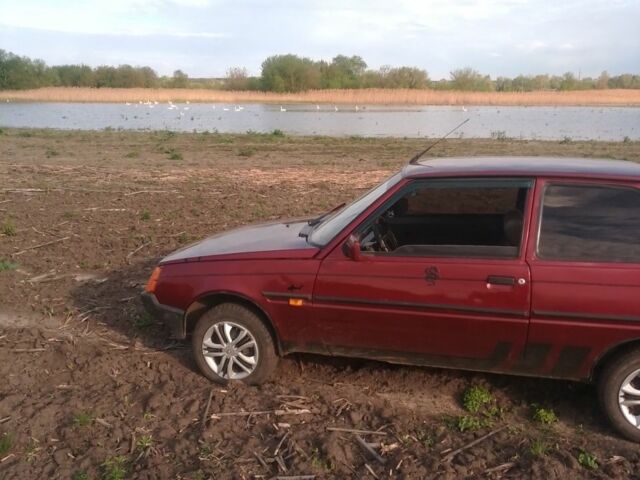 Червоний ЗАЗ 1102 Таврія, об'ємом двигуна 1.2 л та пробігом 160 тис. км за 607 $, фото 3 на Automoto.ua