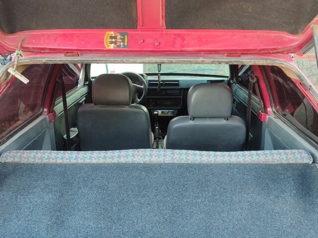 Красный ЗАЗ 1102 Таврия, объемом двигателя 1 л и пробегом 254 тыс. км за 572 $, фото 9 на Automoto.ua