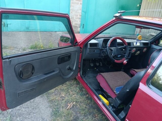 Червоний ЗАЗ 1102 Таврія, об'ємом двигуна 1.2 л та пробігом 220 тис. км за 1334 $, фото 3 на Automoto.ua