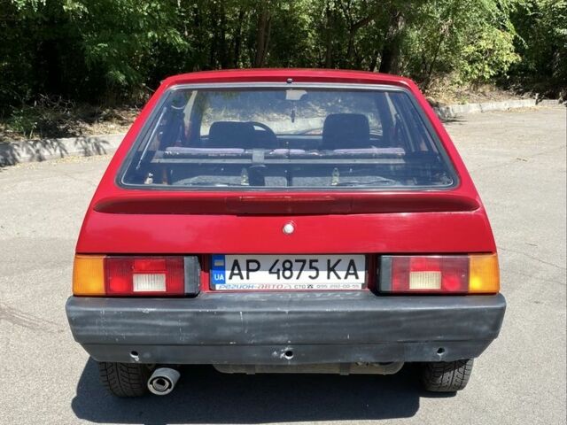 Красный ЗАЗ 1102 Таврия, объемом двигателя 1.2 л и пробегом 250 тыс. км за 750 $, фото 5 на Automoto.ua