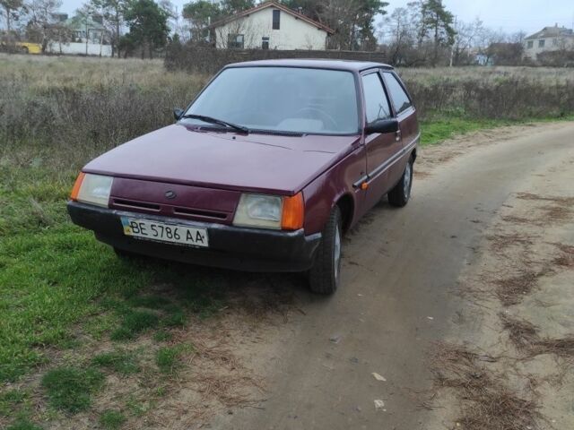 Червоний ЗАЗ 1102 Таврія, об'ємом двигуна 1 л та пробігом 190 тис. км за 665 $, фото 4 на Automoto.ua