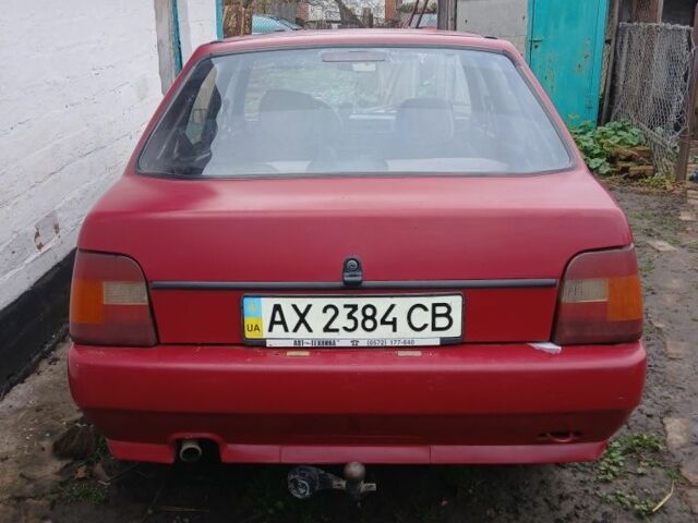 Красный ЗАЗ 1102 Таврия, объемом двигателя 1.2 л и пробегом 180 тыс. км за 700 $, фото 2 на Automoto.ua