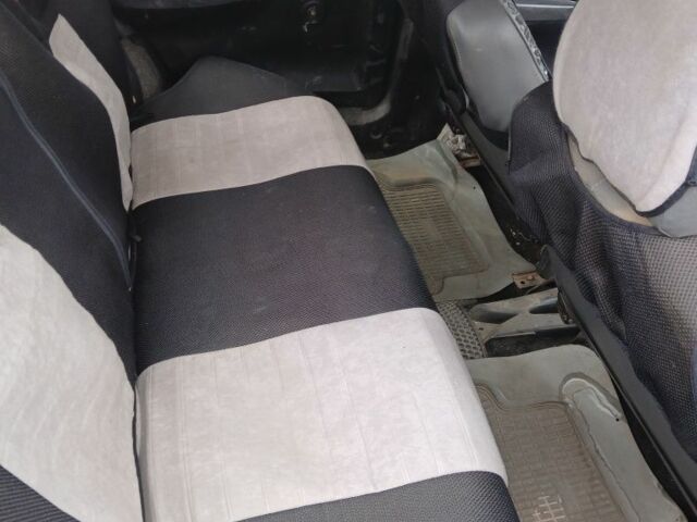 Красный ЗАЗ 1102 Таврия, объемом двигателя 1.2 л и пробегом 180 тыс. км за 700 $, фото 7 на Automoto.ua