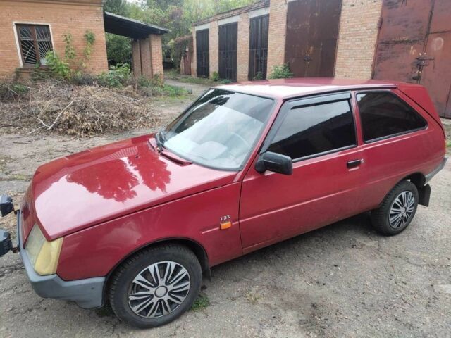 Червоний ЗАЗ 1102 Таврія, об'ємом двигуна 1.2 л та пробігом 3 тис. км за 800 $, фото 1 на Automoto.ua