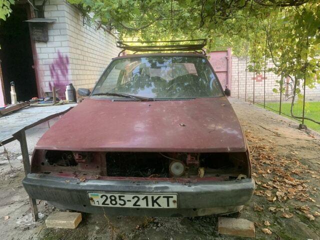 ЗАЗ 1102 Таврия 2004 в Чернигове на Automoto.ua Красный ЗАЗ 1102 Таврия, объемом двигателя 1.2 л и пробегом 125 тыс. км за 600 $, фото 7 на Automoto.ua