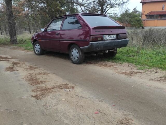 Червоний ЗАЗ 1102 Таврія, об'ємом двигуна 1 л та пробігом 190 тис. км за 665 $, фото 10 на Automoto.ua