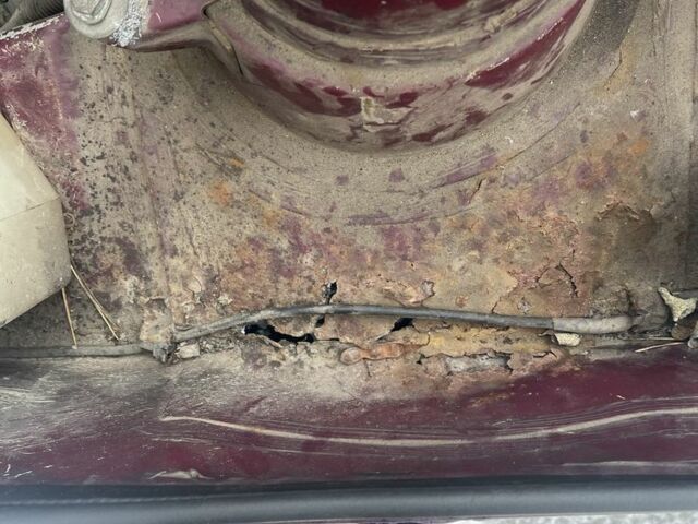 Красный ЗАЗ 1102 Таврия, объемом двигателя 1.3 л и пробегом 98 тыс. км за 400 $, фото 7 на Automoto.ua