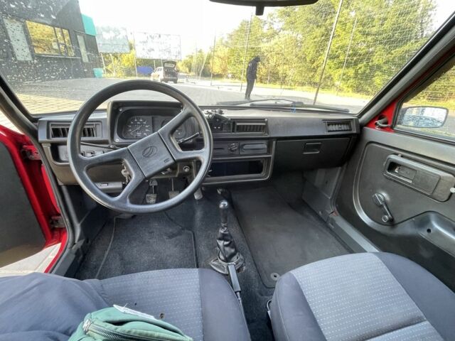 Красный ЗАЗ 1102 Таврия, объемом двигателя 1.1 л и пробегом 199 тыс. км за 500 $, фото 20 на Automoto.ua