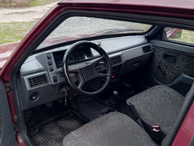 Красный ЗАЗ 1102 Таврия, объемом двигателя 1.2 л и пробегом 194 тыс. км за 950 $, фото 18 на Automoto.ua