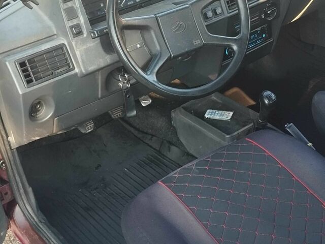 Красный ЗАЗ 1102 Таврия, объемом двигателя 1.2 л и пробегом 98 тыс. км за 800 $, фото 3 на Automoto.ua