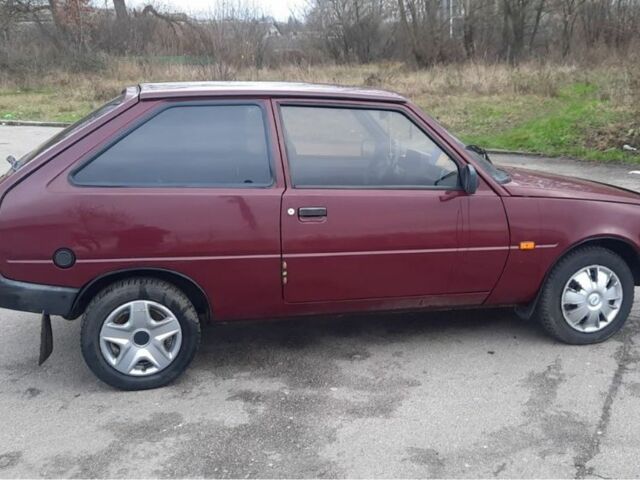 Красный ЗАЗ 1102 Таврия, объемом двигателя 1.1 л и пробегом 93 тыс. км за 1100 $, фото 3 на Automoto.ua