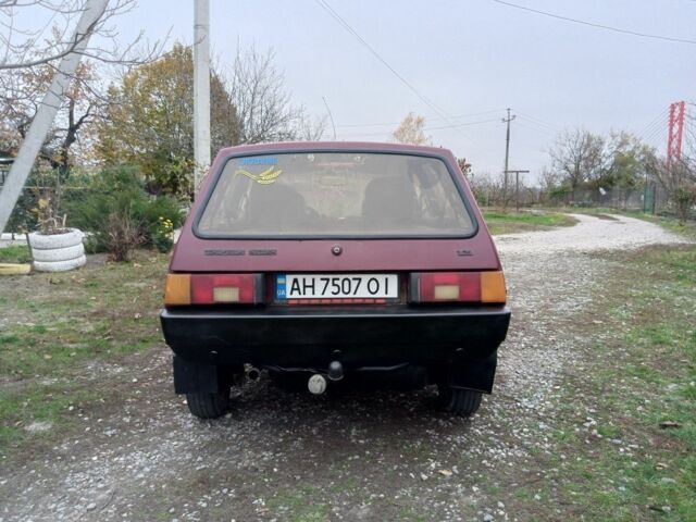 Красный ЗАЗ 1102 Таврия, объемом двигателя 1.2 л и пробегом 194 тыс. км за 950 $, фото 3 на Automoto.ua
