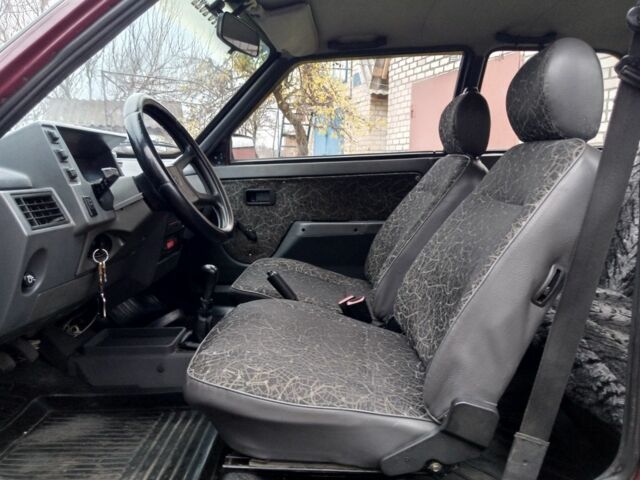 Красный ЗАЗ 1102 Таврия, объемом двигателя 1.2 л и пробегом 194 тыс. км за 950 $, фото 19 на Automoto.ua