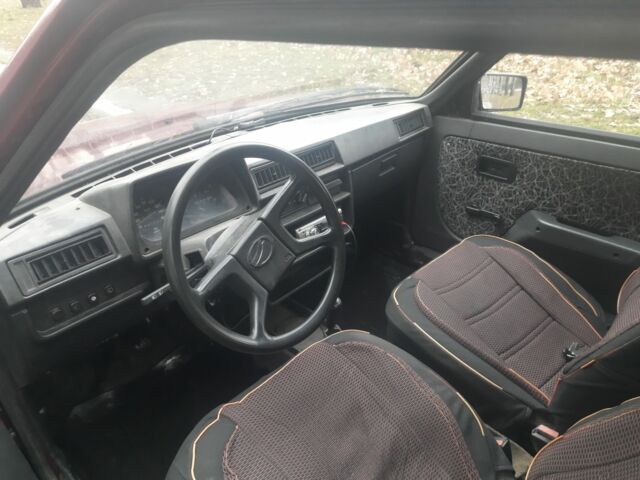 Красный ЗАЗ 1102 Таврия, объемом двигателя 0 л и пробегом 84 тыс. км за 605 $, фото 3 на Automoto.ua