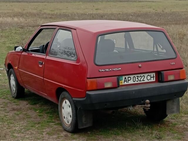 Красный ЗАЗ 1102 Таврия, объемом двигателя 1.2 л и пробегом 85 тыс. км за 1066 $, фото 2 на Automoto.ua