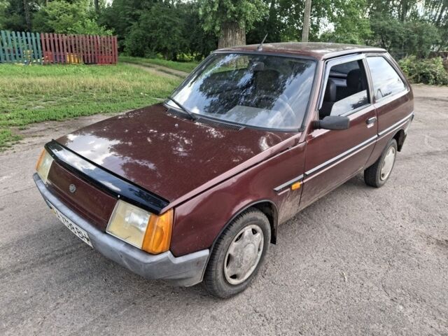 Красный ЗАЗ 1102 Таврия, объемом двигателя 1.2 л и пробегом 137 тыс. км за 800 $, фото 3 на Automoto.ua