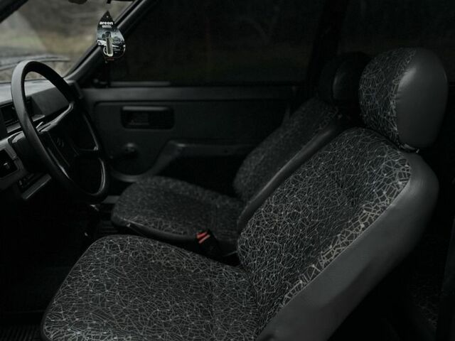 Красный ЗАЗ 1102 Таврия, объемом двигателя 1.2 л и пробегом 101 тыс. км за 1499 $, фото 19 на Automoto.ua