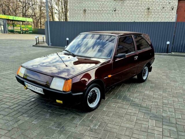 Красный ЗАЗ 1102 Таврия, объемом двигателя 1 л и пробегом 90 тыс. км за 650 $, фото 2 на Automoto.ua