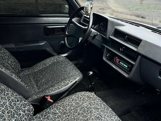 Красный ЗАЗ 1102 Таврия, объемом двигателя 1.2 л и пробегом 101 тыс. км за 1499 $, фото 15 на Automoto.ua