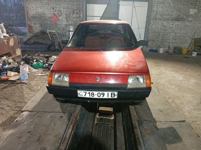 Красный ЗАЗ 1102 Таврия, объемом двигателя 1 л и пробегом 78 тыс. км за 835 $, фото 3 на Automoto.ua