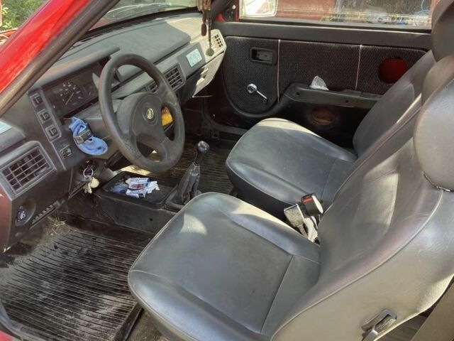 Красный ЗАЗ 1102 Таврия, объемом двигателя 0 л и пробегом 1 тыс. км за 700 $, фото 3 на Automoto.ua