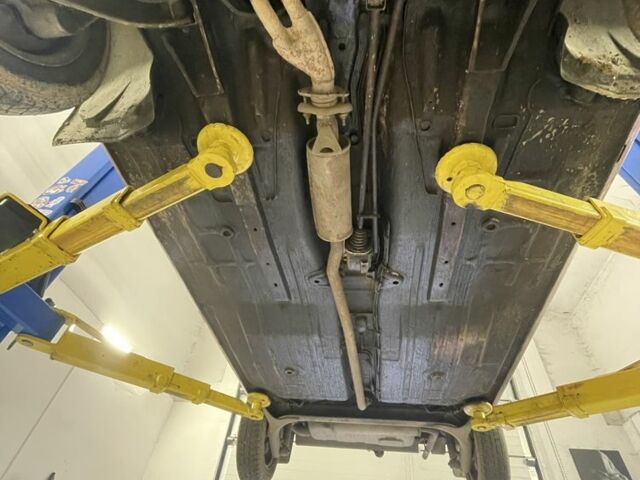 Красный ЗАЗ 1102 Таврия, объемом двигателя 1.1 л и пробегом 135 тыс. км за 700 $, фото 5 на Automoto.ua