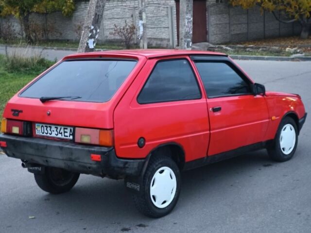 Красный ЗАЗ 1102 Таврия, объемом двигателя 1 л и пробегом 999 тыс. км за 476 $, фото 2 на Automoto.ua