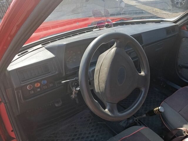 Червоний ЗАЗ 1102 Таврія, об'ємом двигуна 1.1 л та пробігом 777 тис. км за 1200 $, фото 4 на Automoto.ua