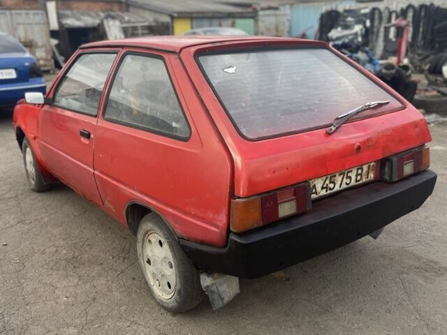 Красный ЗАЗ 1102 Таврия, объемом двигателя 1.2 л и пробегом 80 тыс. км за 321 $, фото 2 на Automoto.ua