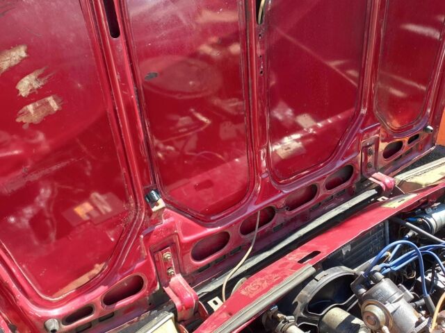 Красный ЗАЗ 1102 Таврия, объемом двигателя 1.2 л и пробегом 79 тыс. км за 650 $, фото 7 на Automoto.ua