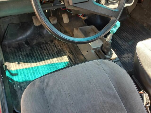 Красный ЗАЗ 1102 Таврия, объемом двигателя 1.2 л и пробегом 79 тыс. км за 650 $, фото 15 на Automoto.ua