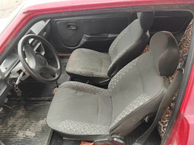 Красный ЗАЗ 1102 Таврия, объемом двигателя 0 л и пробегом 130 тыс. км за 239 $, фото 3 на Automoto.ua