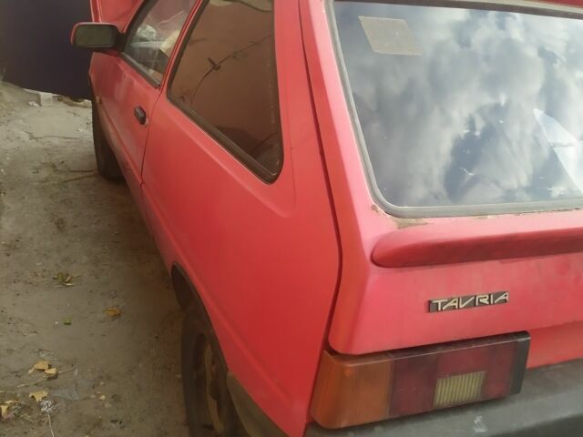 Красный ЗАЗ 1102 Таврия, объемом двигателя 0 л и пробегом 89 тыс. км за 240 $, фото 7 на Automoto.ua