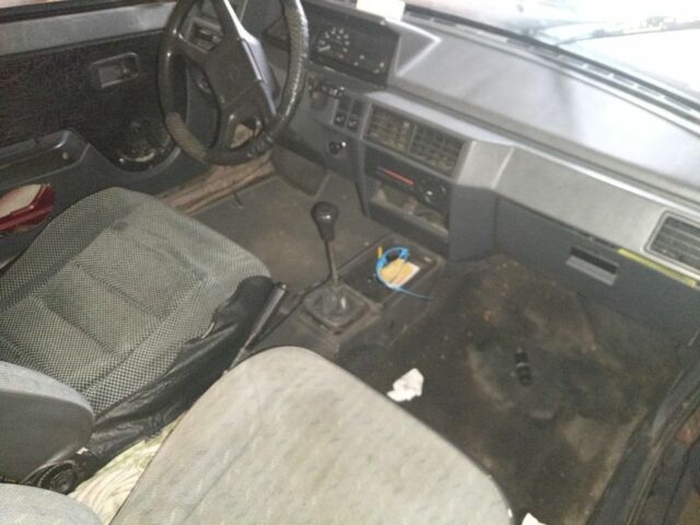 Червоний ЗАЗ 1102 Таврія, об'ємом двигуна 1 л та пробігом 1 тис. км за 583 $, фото 7 на Automoto.ua